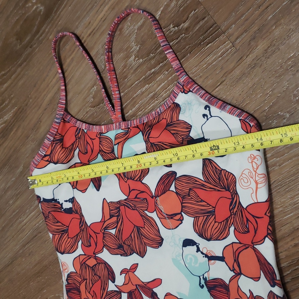 (6) Lululemon Athletica Floral Racerbacm Tank Top Running Yoga Activewear Gym - Picture 5 of 8